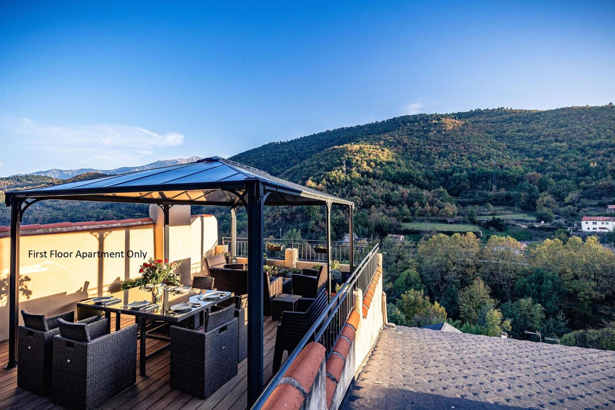 Sundrenched Relais De Poste In Serdinya Екстериор снимка
