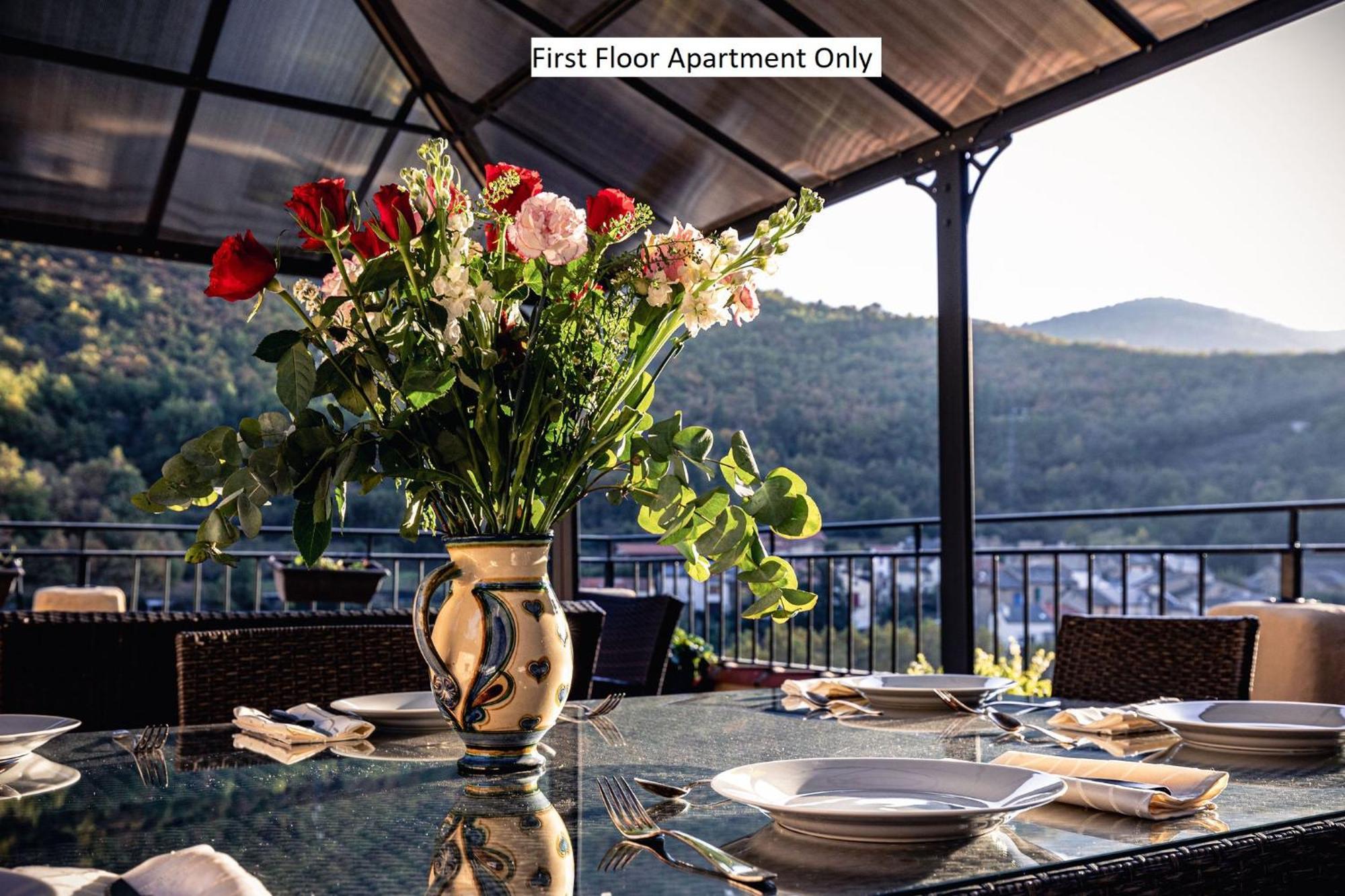 Sundrenched Relais De Poste In Serdinya Екстериор снимка